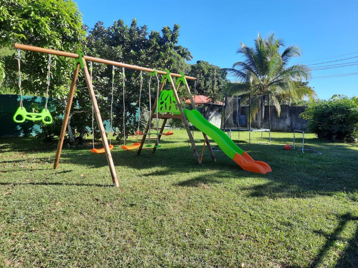 Tropical Dream - Gite Touristique - 4Adultes Et 3Enfants Бе-Мао Екстериор снимка